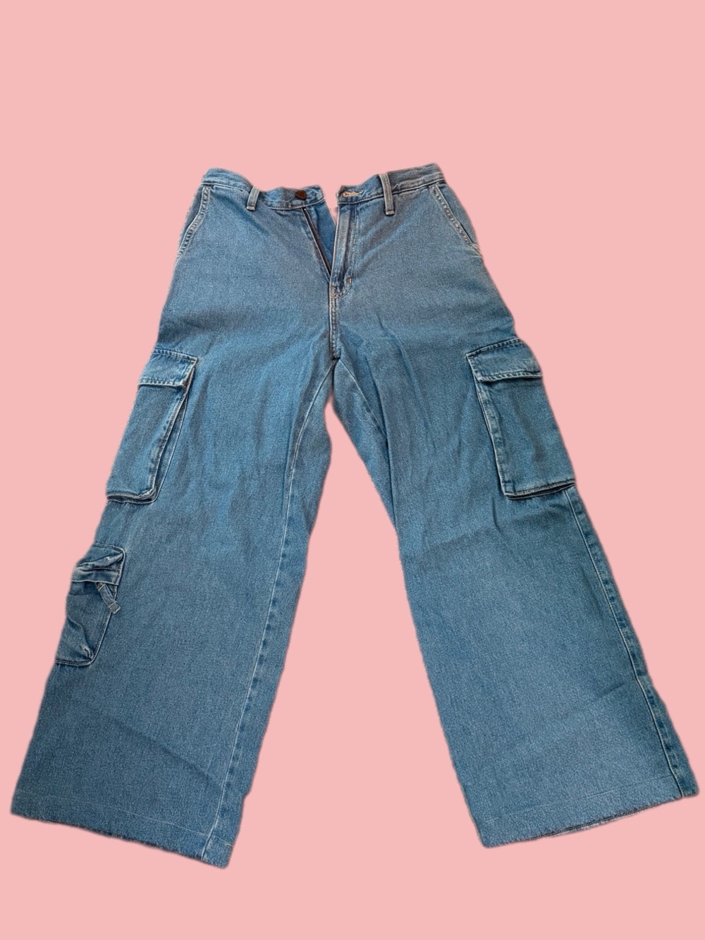 Universal Thread Light Blue Wide-Leg Cargo Jeans